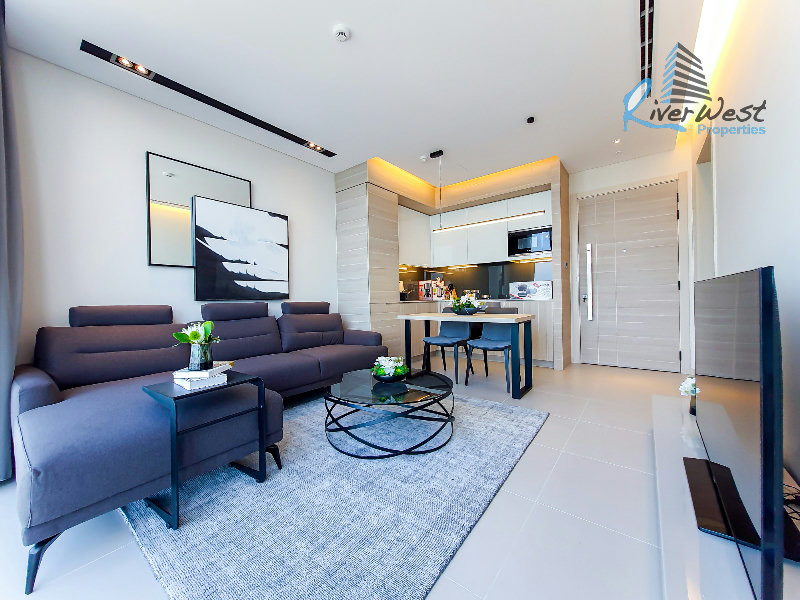 Stunning Views | Luxury Tower | High-End Finishes – Slide 4