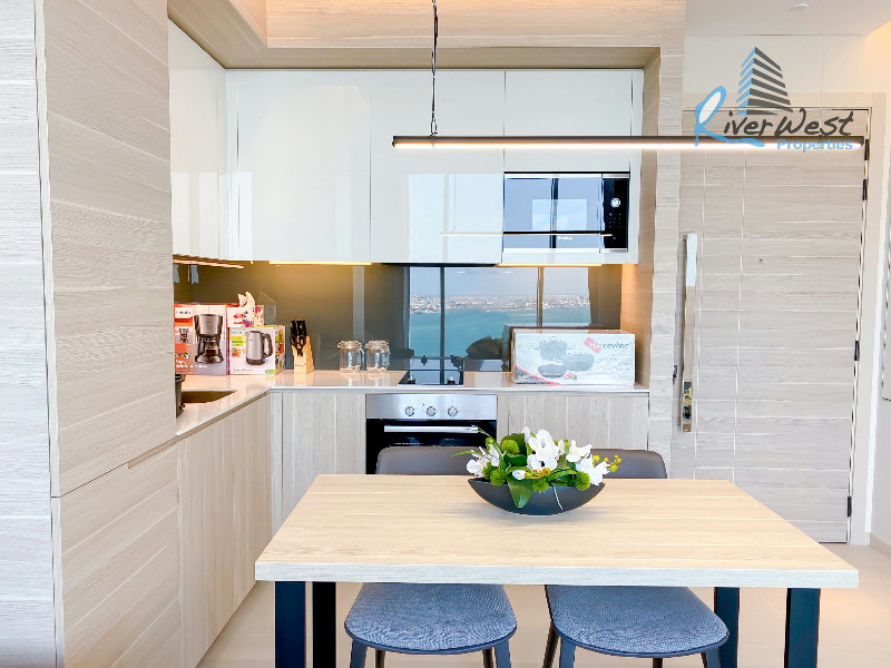 Stunning Views | Luxury Tower | High-End Finishes – Slide 7