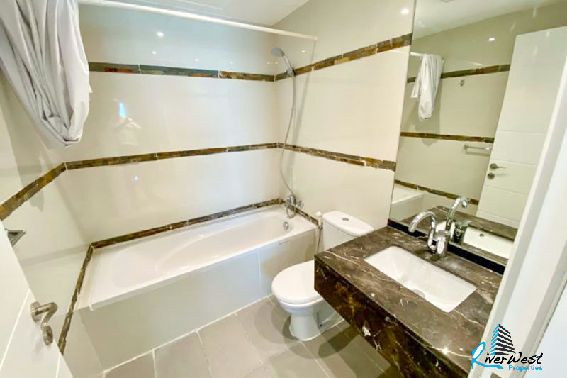 Exclusive Deal | Sea View | Excellent Condition – Slide 9