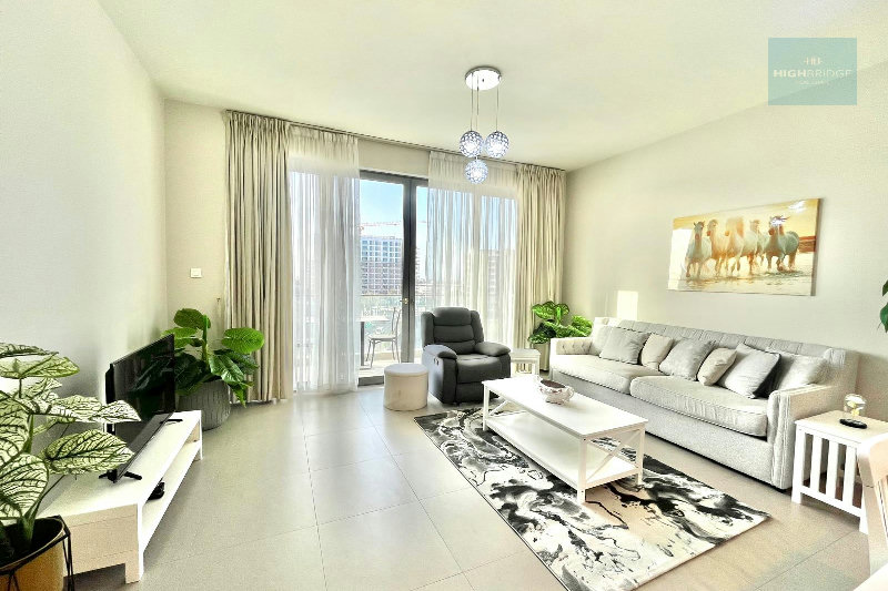 Modern Apartment w/ Direct Beach Access Near Mall – Slide 1