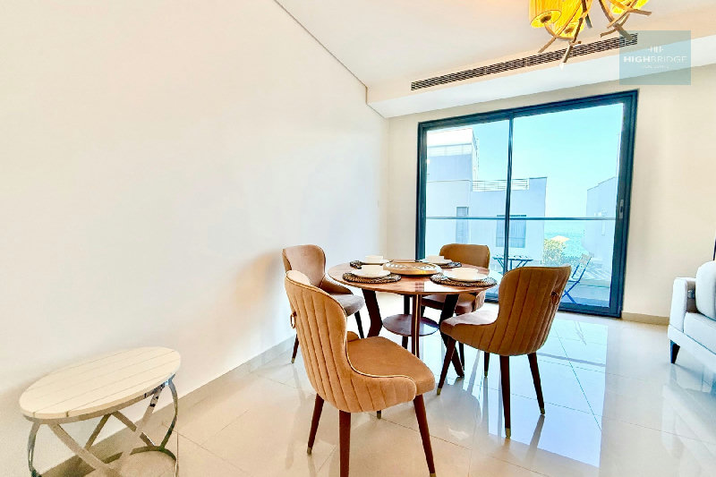 Freehold I New I Ready To Move I Spacious – Slide 5