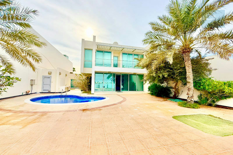 Prestigious Villa on Open Sea I Fairuz 3 I Ready – Slide 1