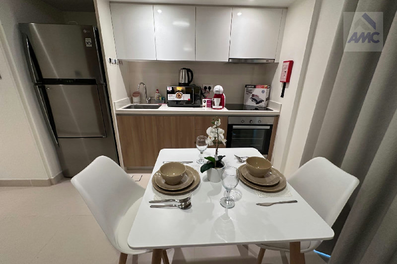 Brand New / Well Maintained / – Slide 9