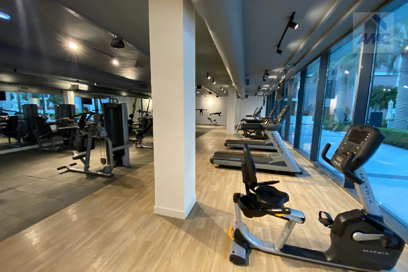 Brand New / Well Maintained / – Slide 14