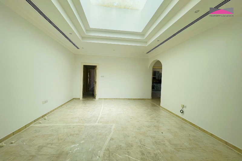 FAMILY COMPOUND VILLA WITH PRIVATE GARDEN -  FACILITIES – Slide 3