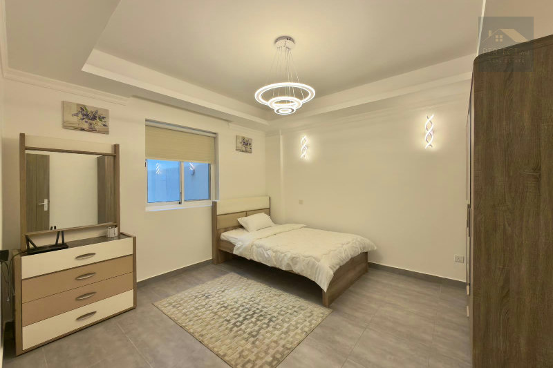 LUXURIOUS | FREEHOLD | SPACIOUS | MODERN – Slide 5