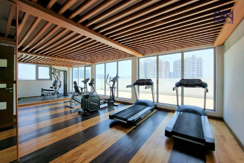 BEST OFFER / MODERN / PRIME LOCATION – Slide 11