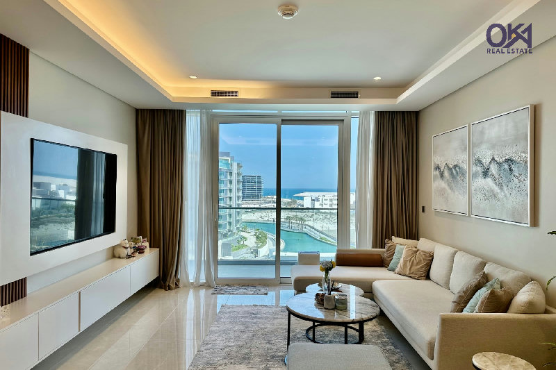 SEA VIEW / LUXURY / TOP AMENITIES – Slide 3