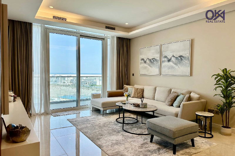 SEA VIEW / LUXURY / TOP AMENITIES – Slide 4