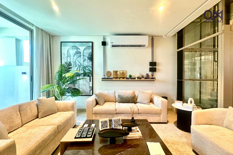 BRAND NEW / HIGH QUALITY FINISH  – Slide 3