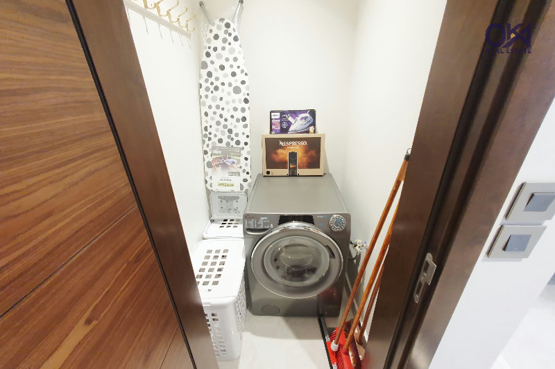 Sea View / Brand New / Maid Room – Slide 10