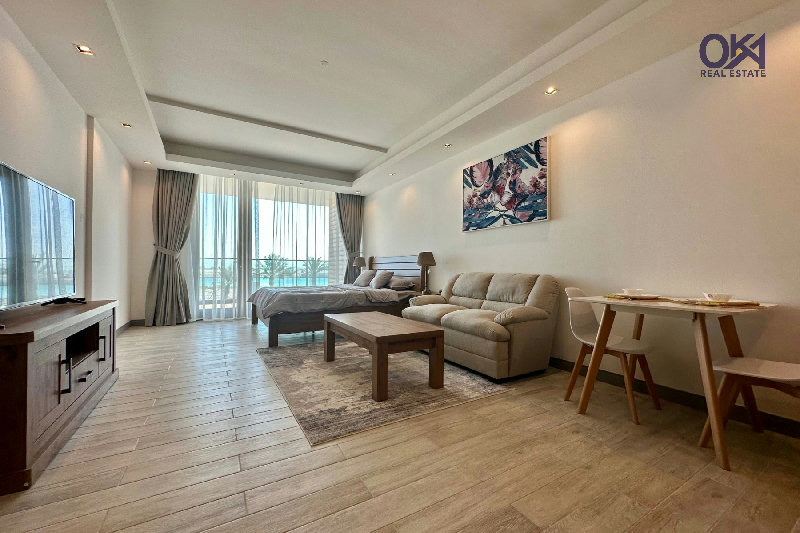 SEA VIEW / BEST AMENITIES – Slide 1