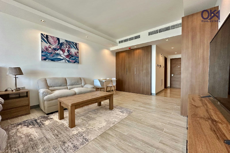 SEA VIEW / BEST AMENITIES – Slide 3