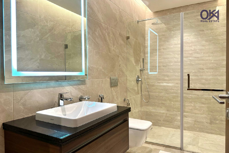 BRAND NEW / MODERN / TOP AMENITIES – Slide 7