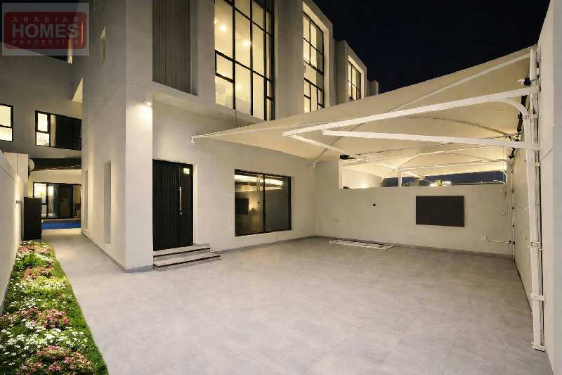 BEAUTIFUL ULTRA MODERN β ELEVATOR β PRIVATE POOL - NEAR ST.CHRIS β Slide 1