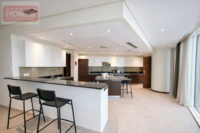 ULTRA LUXURY β BRAND NEW β BENTLEY INTERIORS β SEA VIEW PENTHOUSE β Slide 3