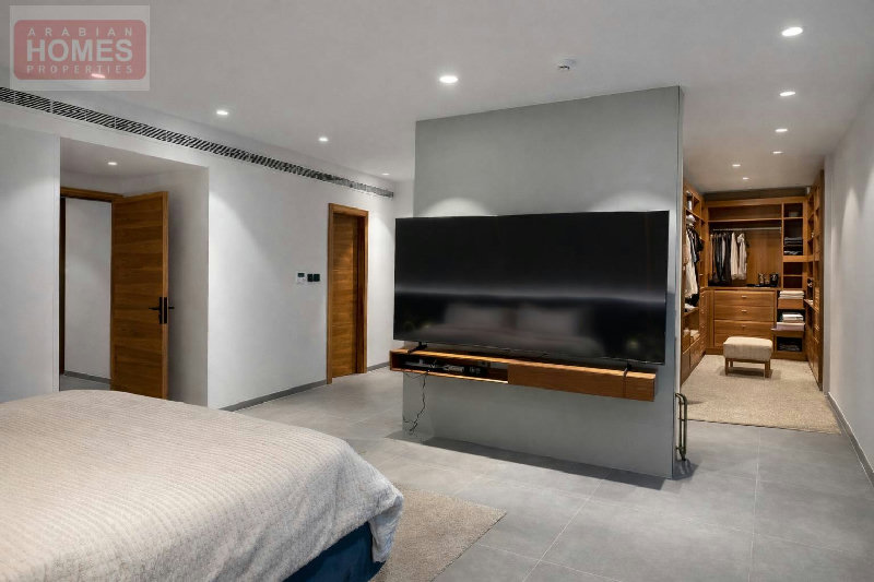 Ultra-modern 04-bedroom Beach Front triplex available for rent in Amwaj Islands. β Slide 6