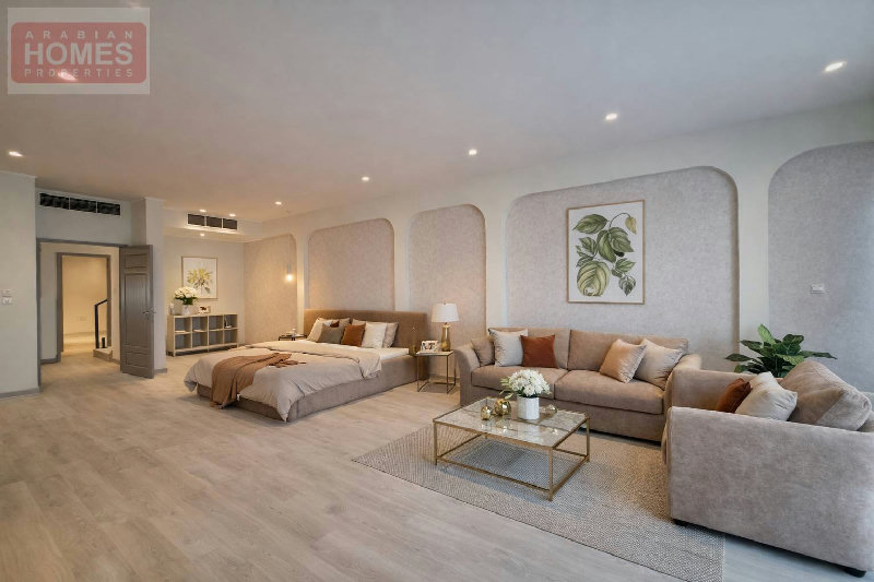 BEST PRICED ● LUXURY ● BEACH FRONT ● RENOVATED UNIT – Slide 5