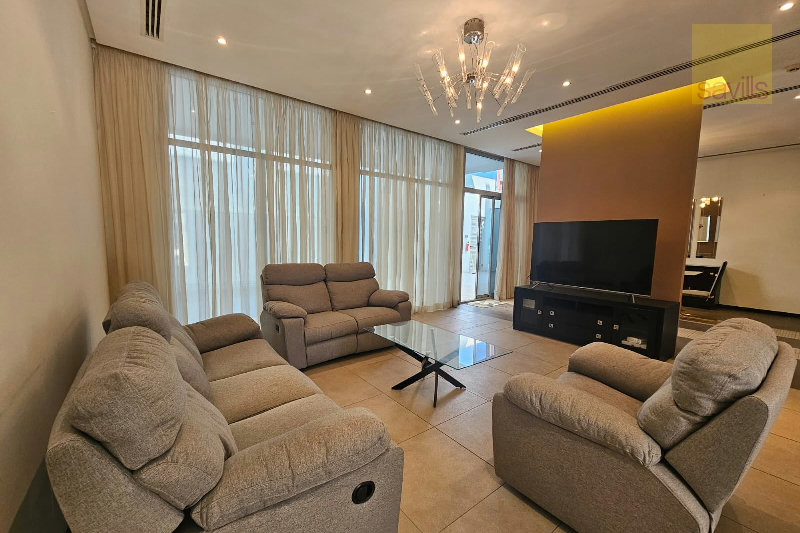 Private Pool Villa in Umm Al Hassam| 3 Bedroom + Maid's Rm| EWA| Internet – Slide 1