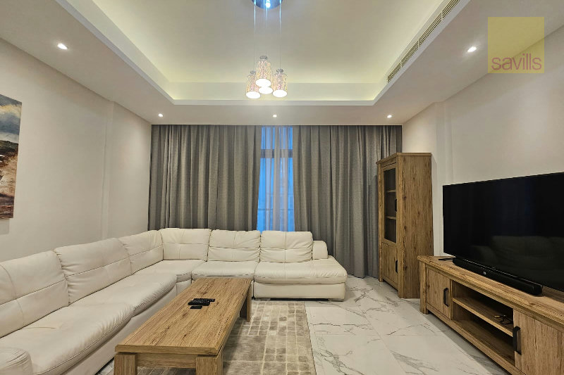 Stylish 2 Bedroom. Closed-plan Kitchen. Balcony. Spacious. EWA. Internet – Slide 1