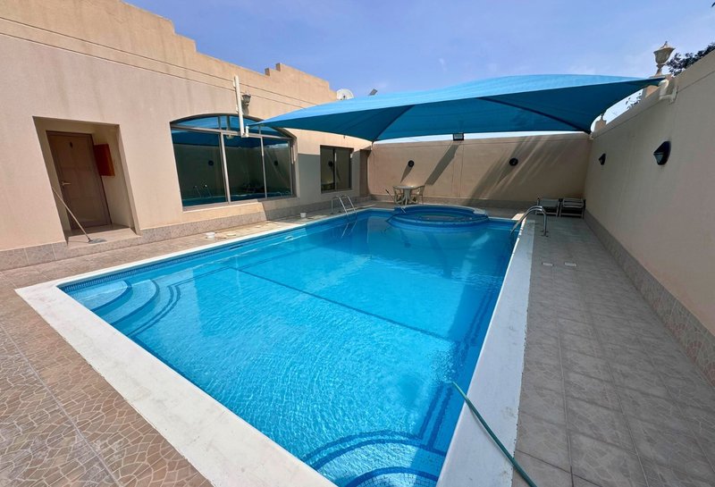 Family friendly |All En suite|Prime location|Store – Slide 3