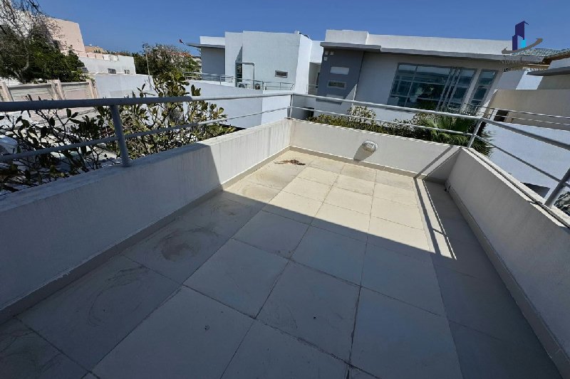Brand new | Amazing | Private pool |Garden| Modern – Slide 15