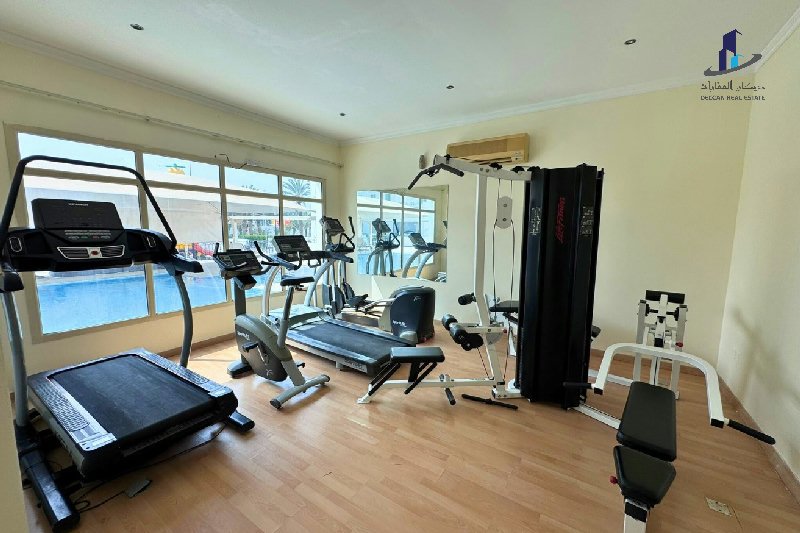 Bright |Well maintained|Near Rugby club|All ensuit - View 2