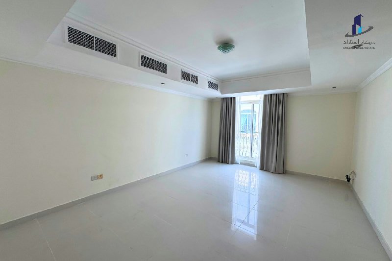 Bright |Well maintained|Near Rugby club|All ensuit – Slide 15