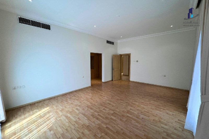 Pet friendly| Private garden/pool Elegant-spacious – Slide 9