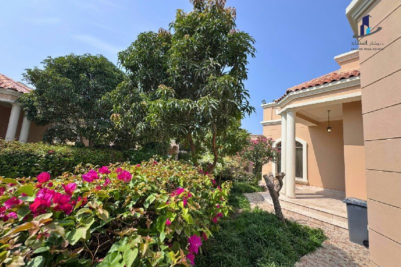 Pet friendly| Private garden/pool Elegant-spacious – Slide 18