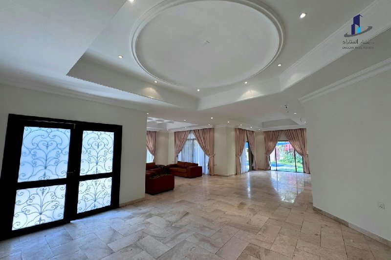 Pet friendly| Private garden/pool Elegant-spacious – Slide 19