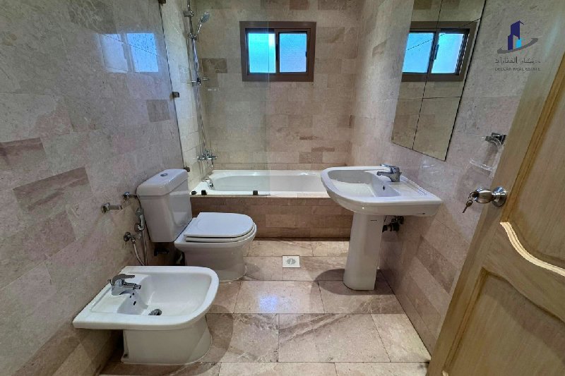 Pet friendly| Private garden/pool Elegant-spacious – Slide 7