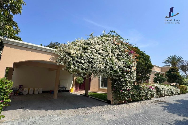 Pet friendly| Private garden/pool Elegant-spacious – Slide 20