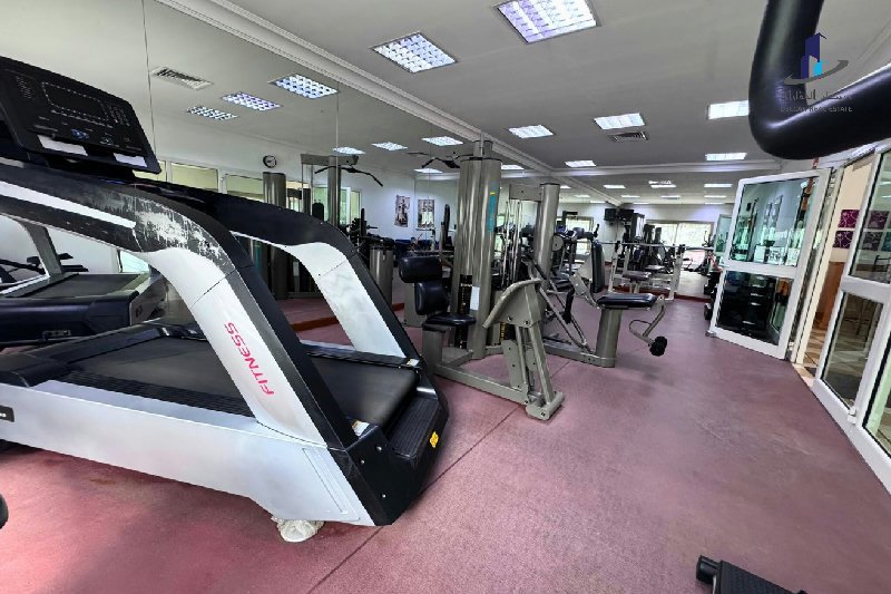 Spacious Pet friendly modern villa|Bright |Duplex – Slide 15