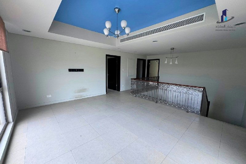 Near Rugby club |Prestigious Compound| Garden|BIG – Slide 17