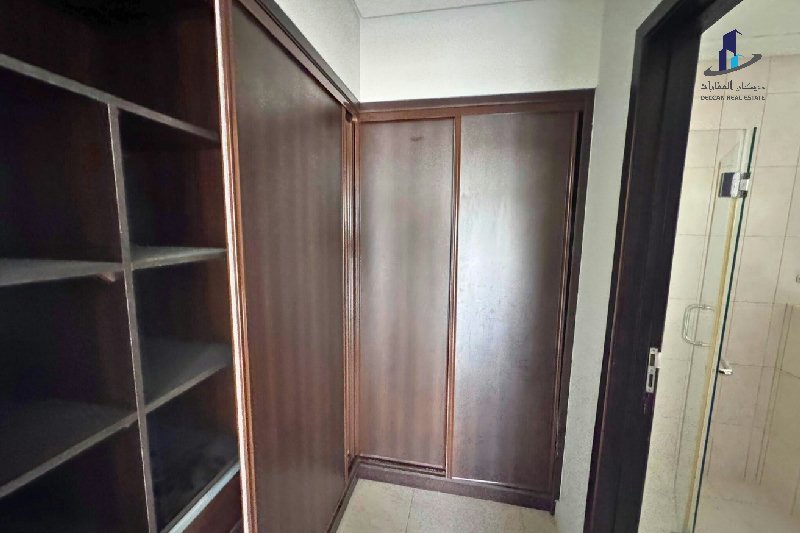 Near Rugby club |Prestigious Compound| Garden|BIG – Slide 3