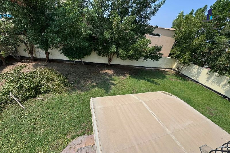 Budget friendly |Squash |Tennis courts |Kids areas – Slide 5