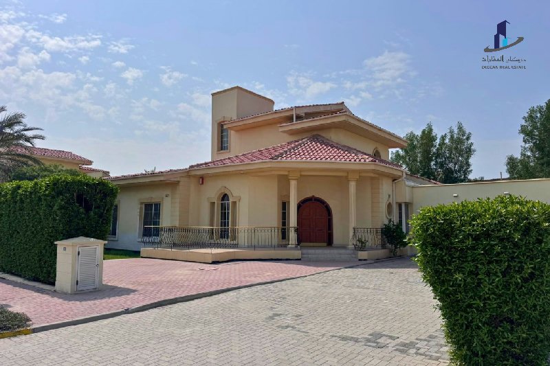 Budget friendly |Squash |Tennis courts |Kids areas – Slide 8