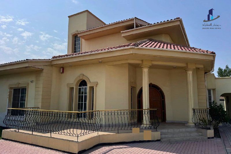 Budget friendly |Squash |Tennis courts |Kids areas - Main view