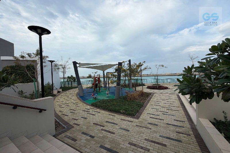 Luxury Family Villa – 4BR + Maid and Private SwimPool – Slide 22