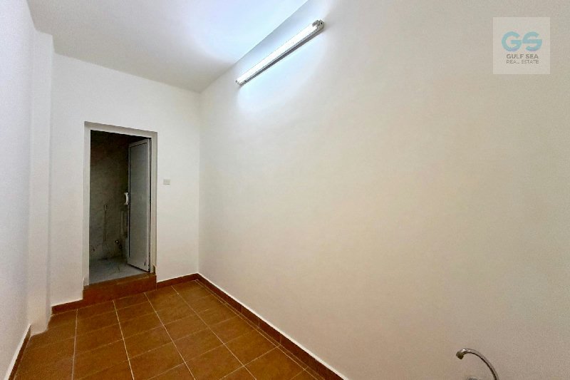 Very Spacious | 6 BR | Majlis + 4-Car Parking | Al Janabiyah – Slide 29