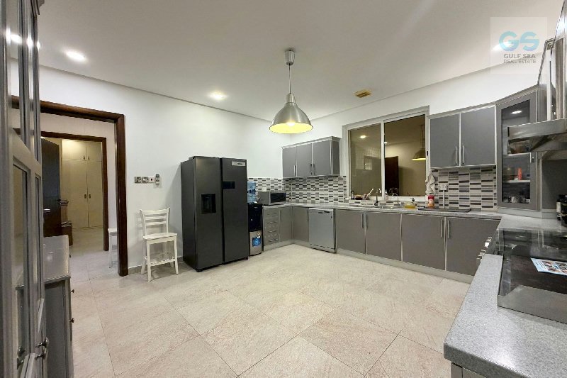 Very Spacious | 6 BR | Majlis + 4-Car Parking | Al Janabiyah – Slide 10