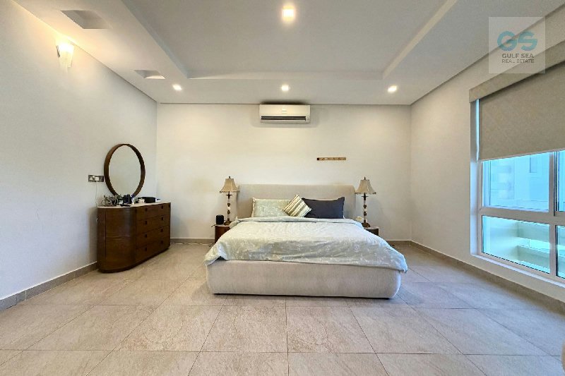 Very Spacious | 6 BR | Majlis + 4-Car Parking | Al Janabiyah – Slide 16
