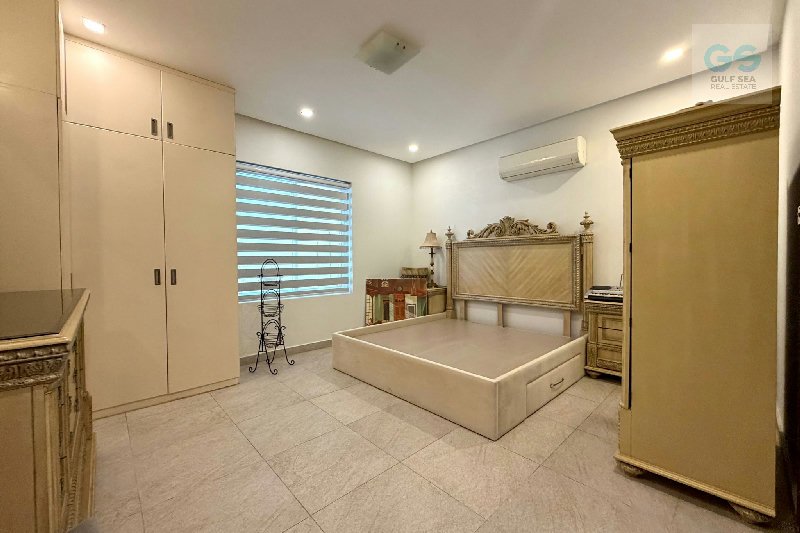 Very Spacious | 6 BR | Majlis + 4-Car Parking | Al Janabiyah – Slide 23