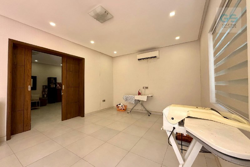 Very Spacious | 6 BR | Majlis + 4-Car Parking | Al Janabiyah – Slide 28