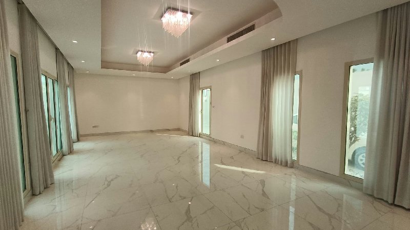 FULLY RENOVATED-PRIVATE POOL-NEAR HIGHWAY – Slide 17