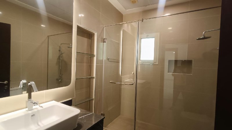 FULLY RENOVATED-PRIVATE POOL-NEAR HIGHWAY – Slide 21