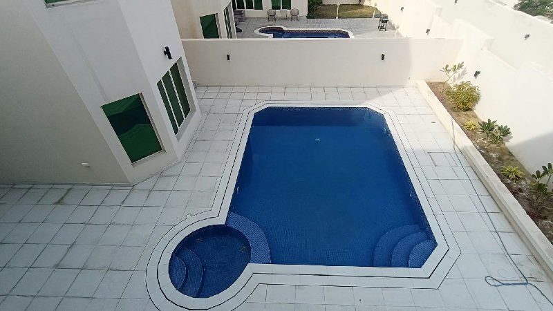 FULLY RENOVATED-PRIVATE POOL-NEAR HIGHWAY – Slide 20