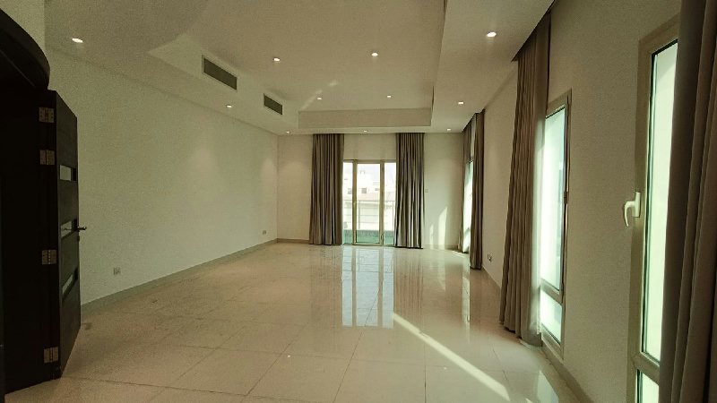 FULLY RENOVATED-PRIVATE POOL-NEAR HIGHWAY – Slide 5