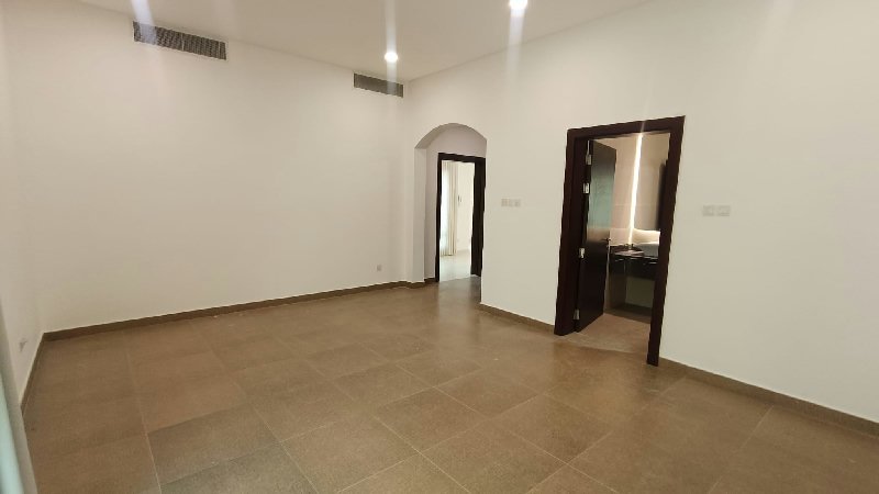 FULLY RENOVATED-PRIVATE POOL-NEAR HIGHWAY – Slide 18